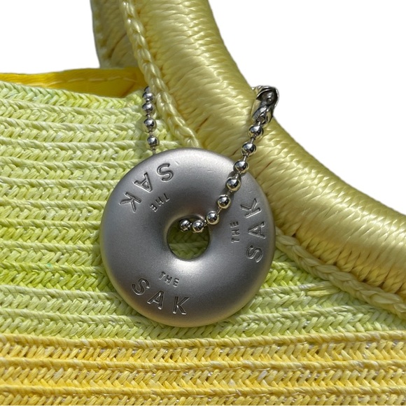 The Sak Straw Tote Round Handles Magnetic Closure Striped Lined Summer Beach - Picture 5 of 11